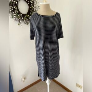 Knit shirt dress size small